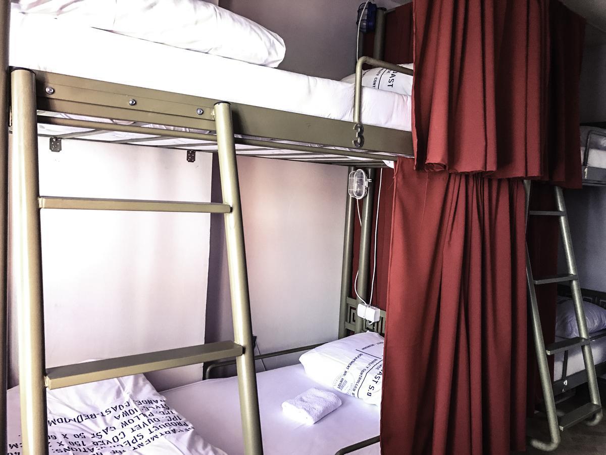 Oda Hostel Pristina Extérieur photo